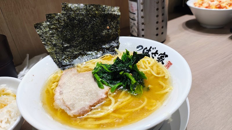 横浜家系ラーメン つばさ家（本店）