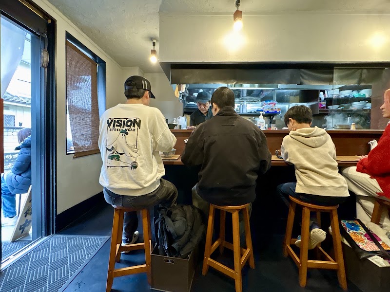 メヂカそば 吟魚の店舗写真