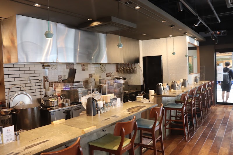 ラーメン大戦争 せんば心斎橋店