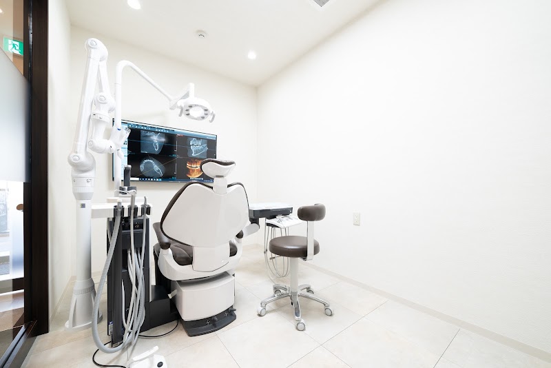 T's Dental Clinic