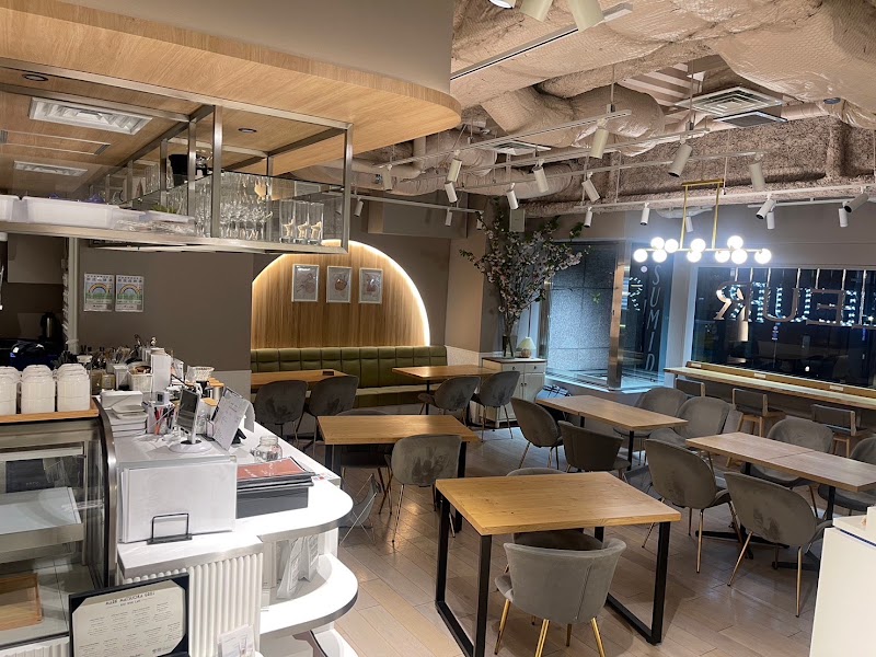 アンプルールカフェ銀座