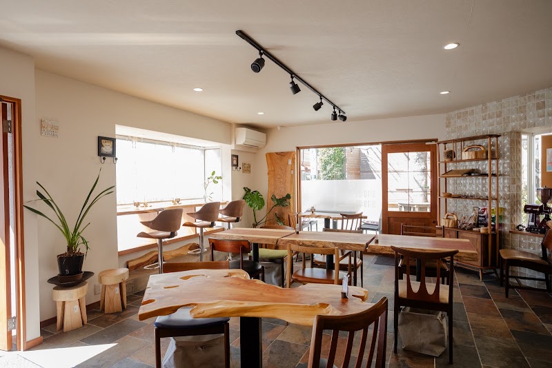 NeNRiN木工所 CAFE&FURNITURE