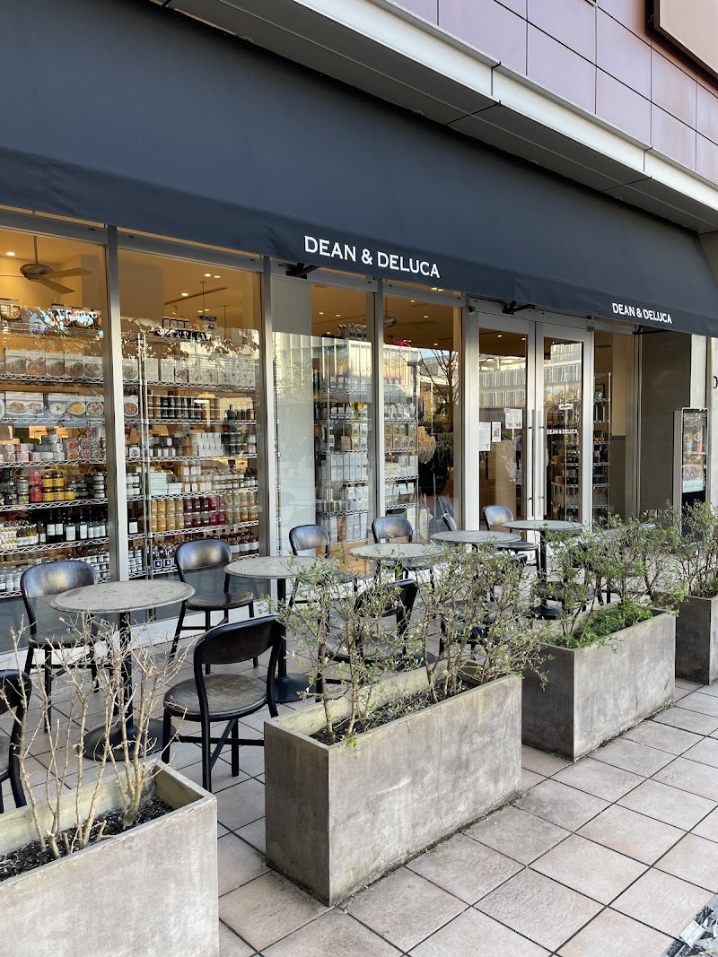 DEAN & DELUCA たまプラーザ