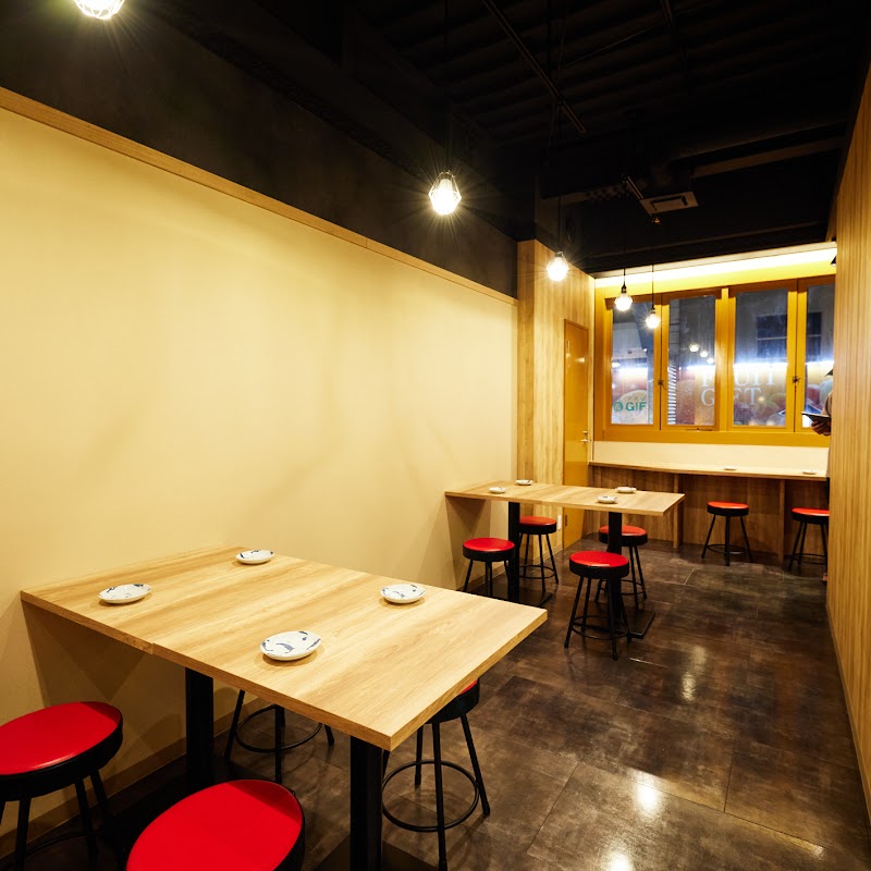 大衆酒場 マル八 松山大街道店
