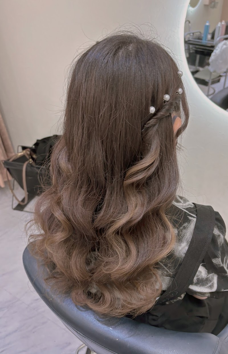 hair salon clan 梅田店【ヘア サロン クラン】