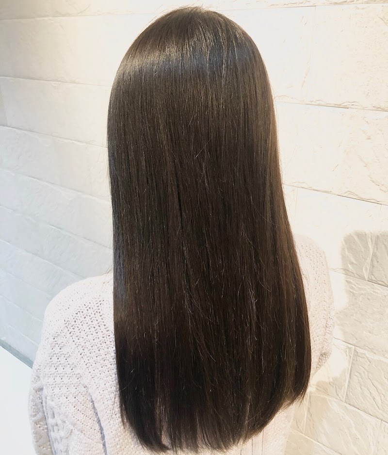 each dee hair&total beauty