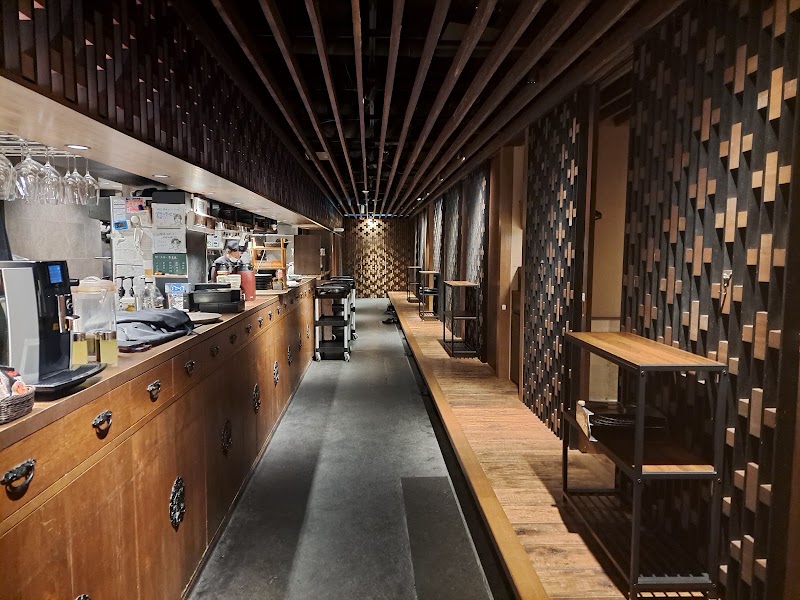 焼肉トラジ 北千住店の店舗写真