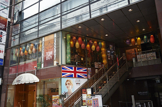 TOMBOY 池袋駅東口店 since1973｜ランチ ディナー