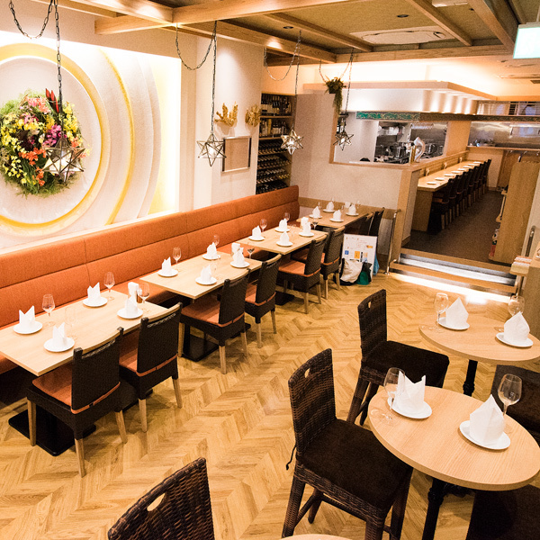 エスニックダイニングバー ディップパレス 新横浜店 (Dippalace)